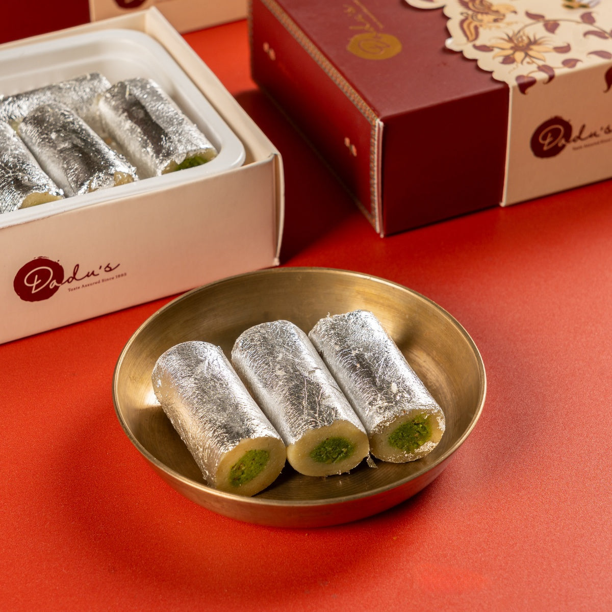 Kaju Pista Roll
